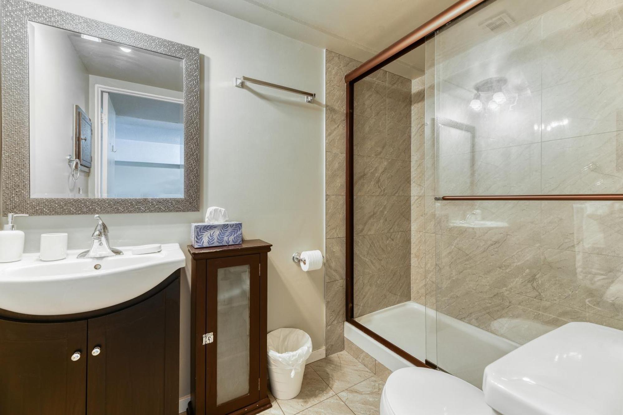 A Spacious Downtown 1-Bed Suite YYC Exterior foto