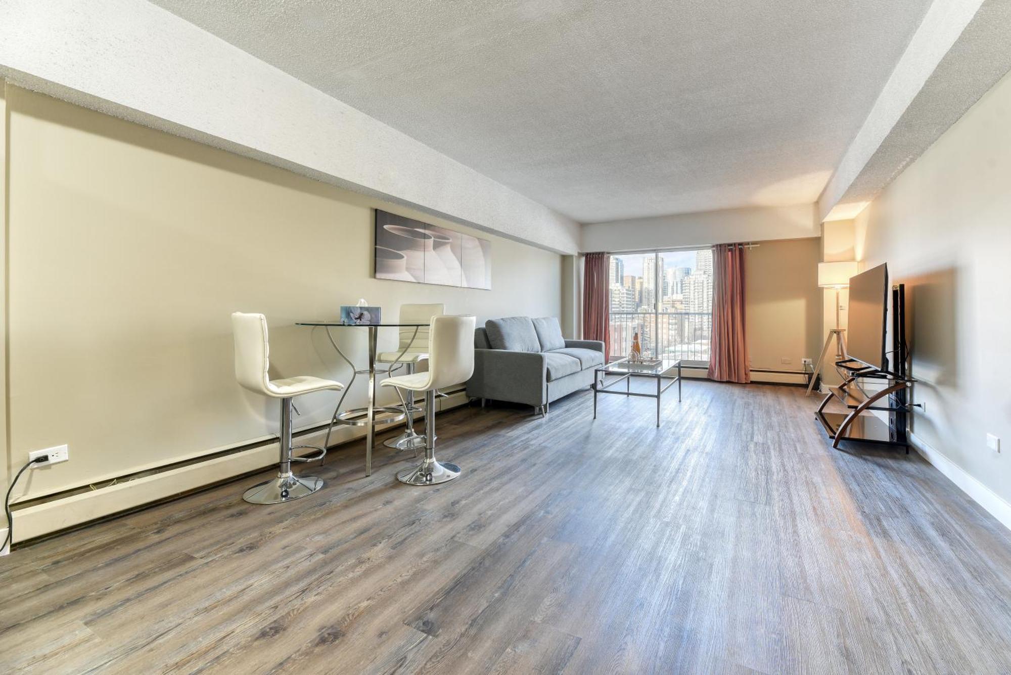 A Spacious Downtown 1-Bed Suite YYC Exterior foto