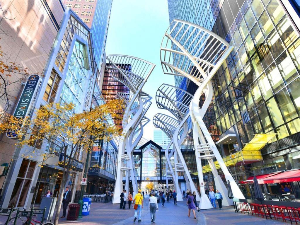 A Spacious Downtown 1-Bed Suite YYC Exterior foto