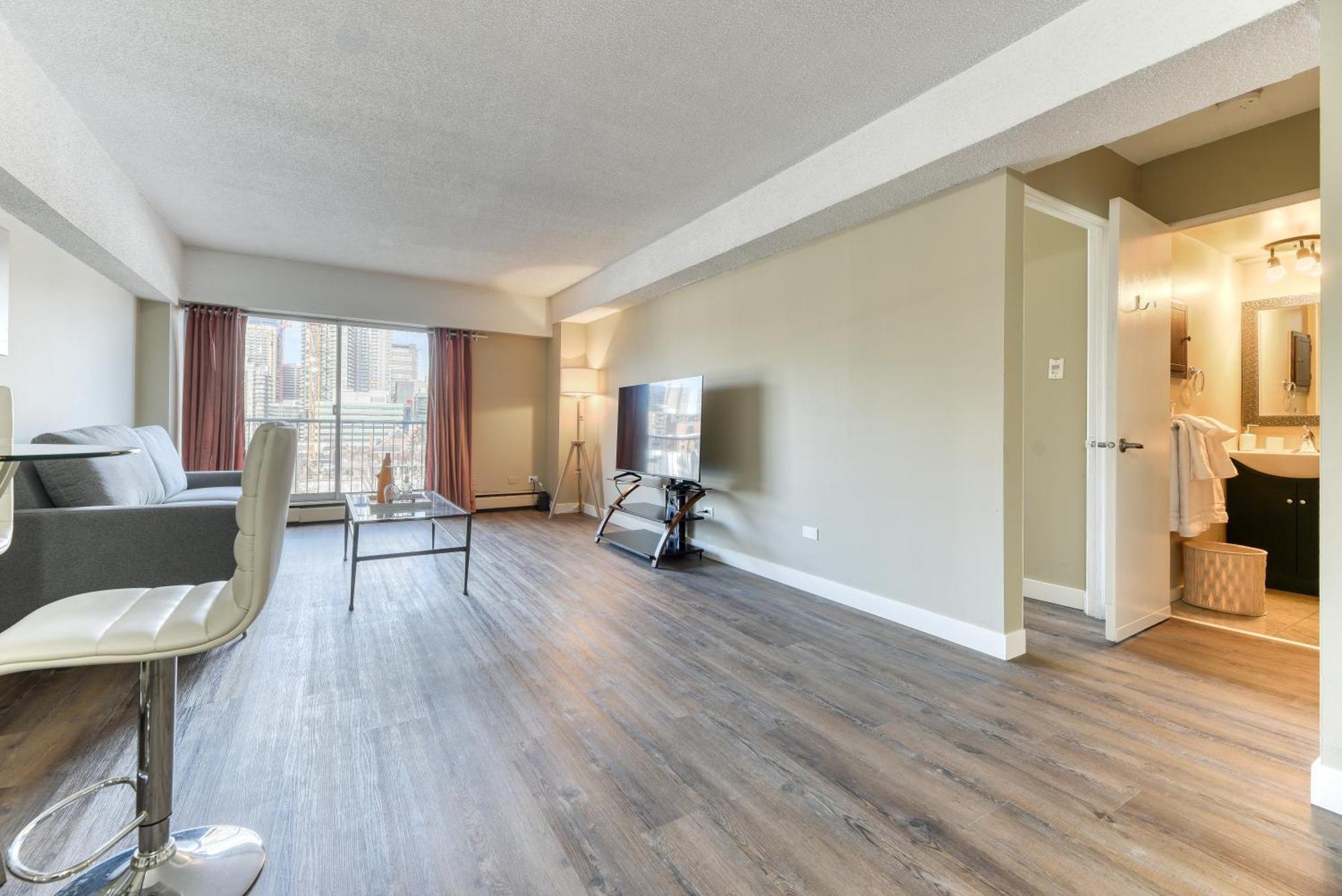 A Spacious Downtown 1-Bed Suite YYC Exterior foto